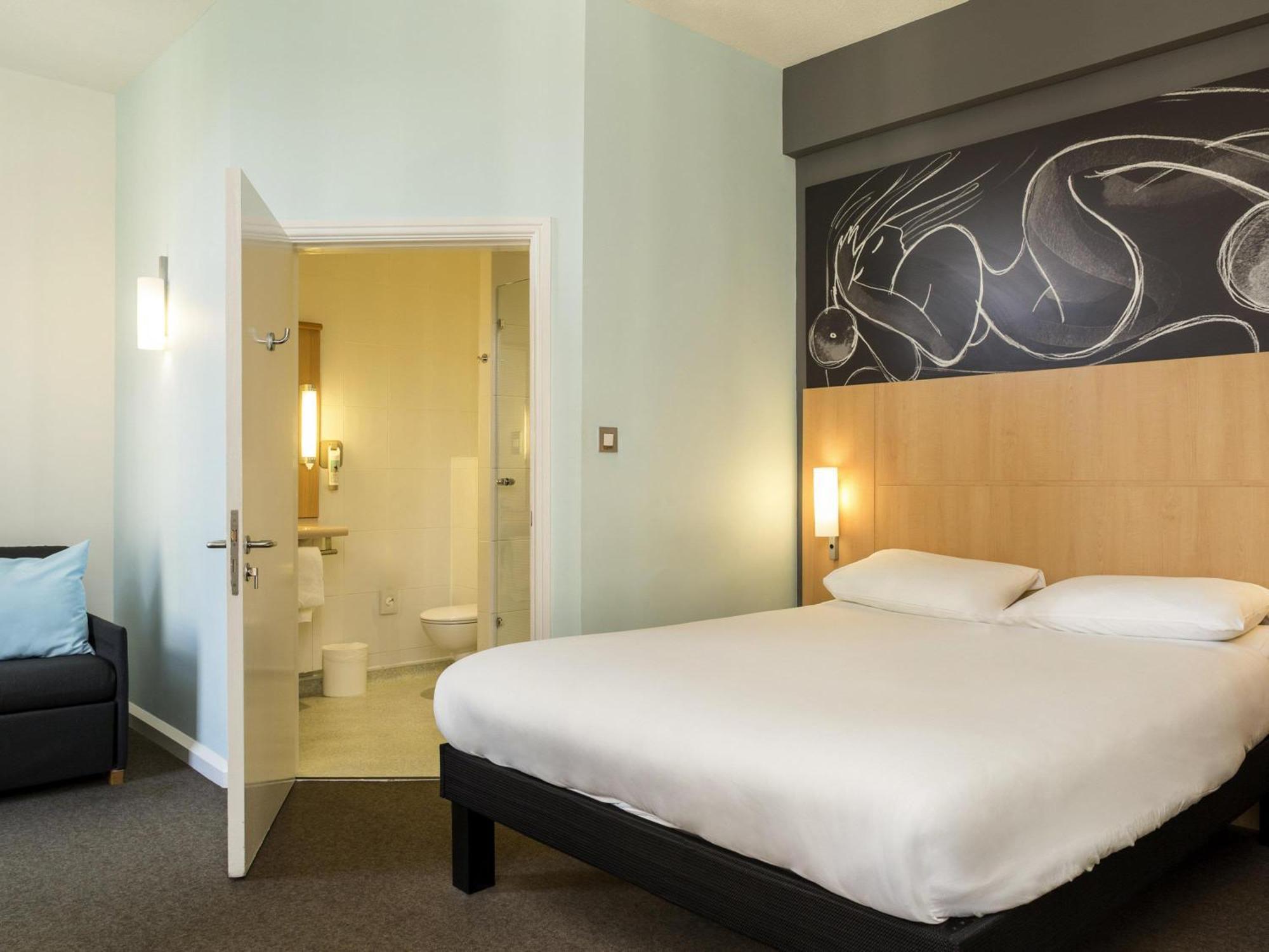 Ibis Styles York Centre — Photos 2